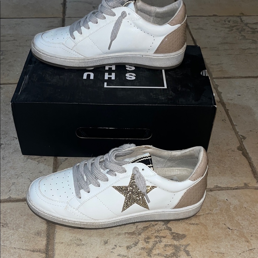 Buckle White Sneakers with Gold Star and Taupe Accents